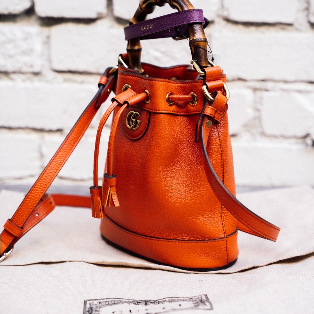 SOLD LIVE! Gucci Diana Orange Bucket Bag with Bamboo Handle & Crossbody - NWT - Picture 2 of 13